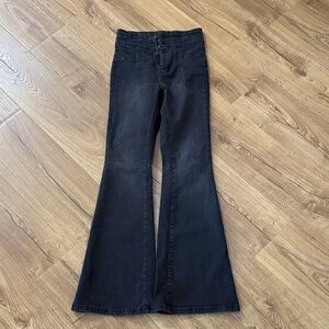 EUC Women's Free People Black Flared Jeans size 26